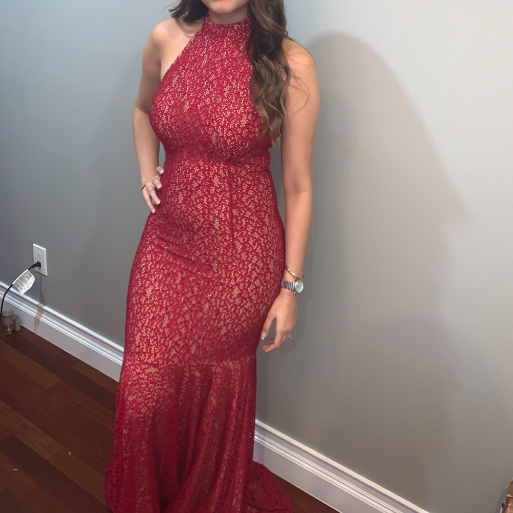 Jovani red gown - only worn once. Size 8/L - very stretchy.